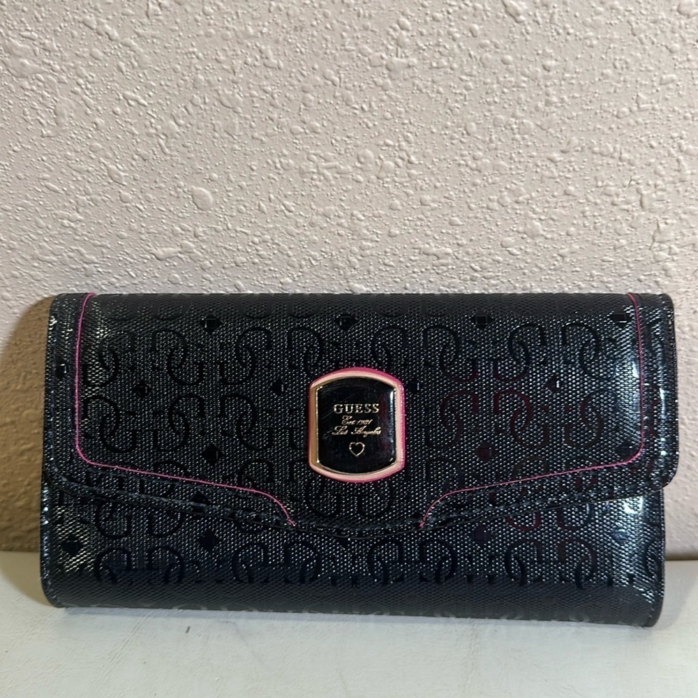 Guess tri fold wallet